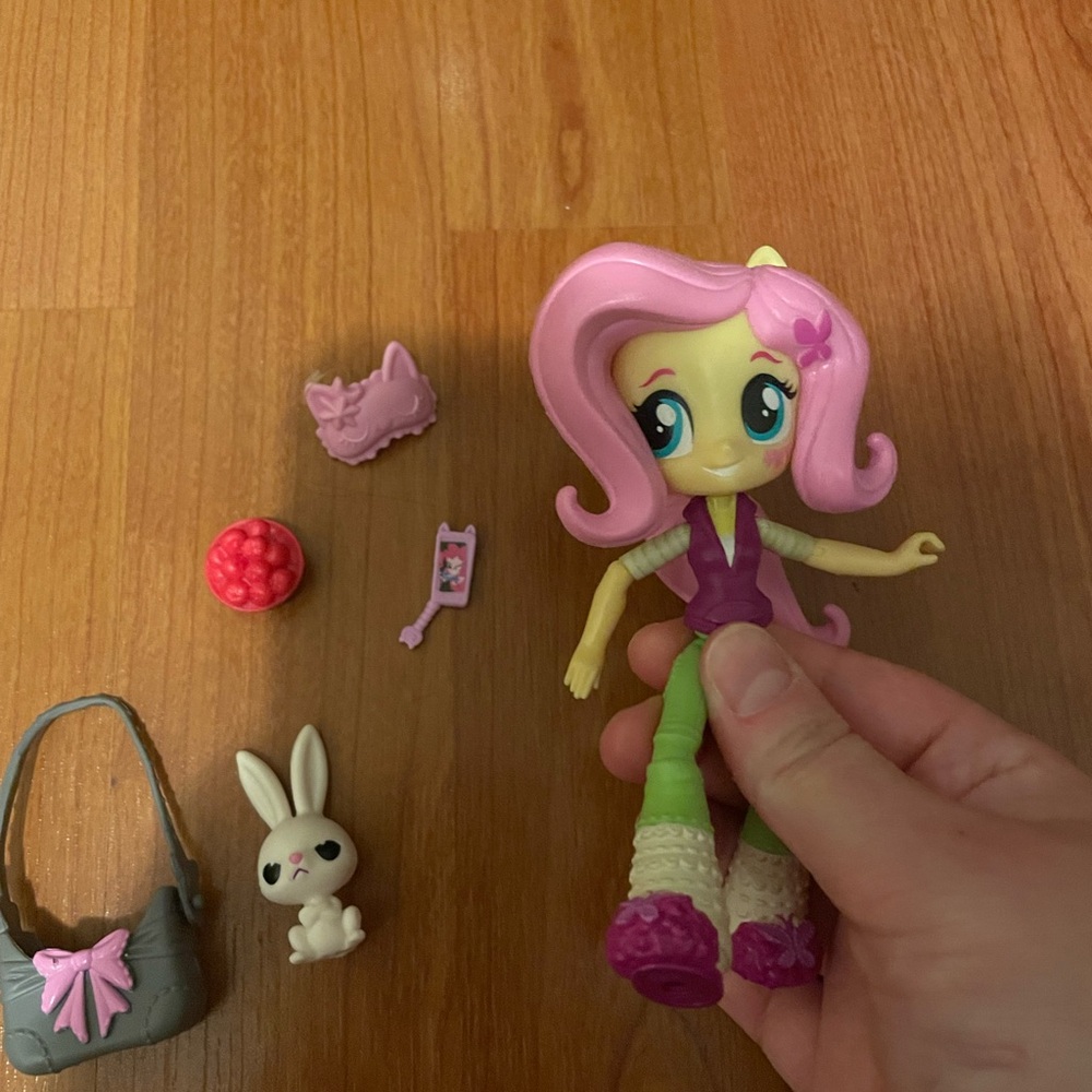fluttershy equestria girl minis slumber party set